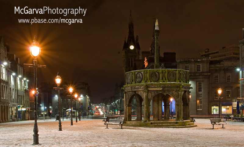 Mercat Cross