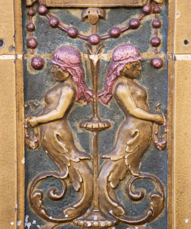 <B>Embellishing the Embellishment </B> <BR><FONT SIZE=2>Berkeley, California, 2007</FONT>