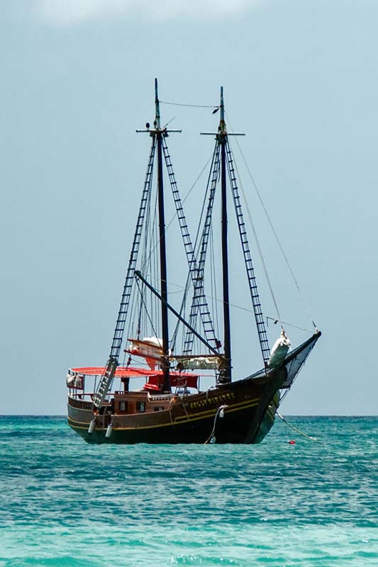 Jolly Pirates Ship