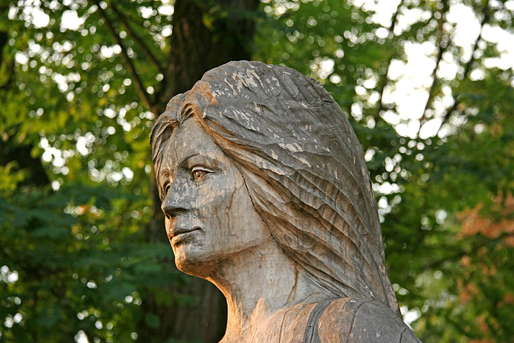 Portrait of sculpture in wood