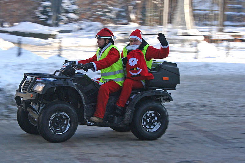Waving Santa Claus on Quad