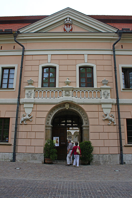 Castle - Entrance on the front