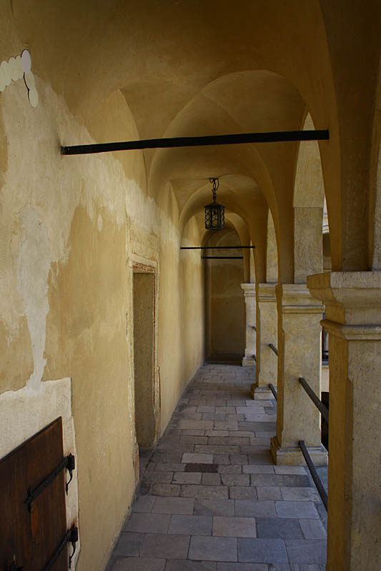 Pieskowa Skala Castle - Arcades