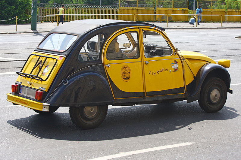 Yellow 2CV