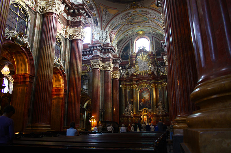 Collegiate Parish Church of St. Stanislaus - Interior