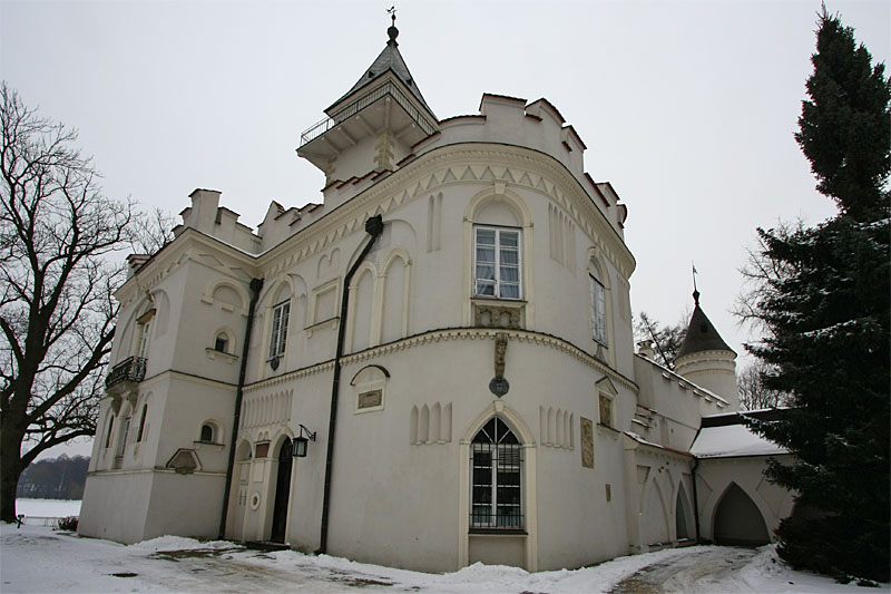 Palace and park complex in Radzijowice