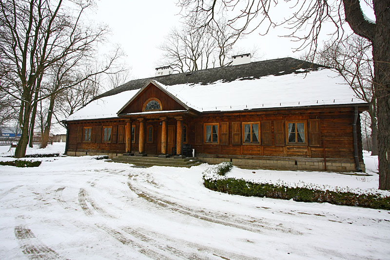 Manor House - The Atrists Work House