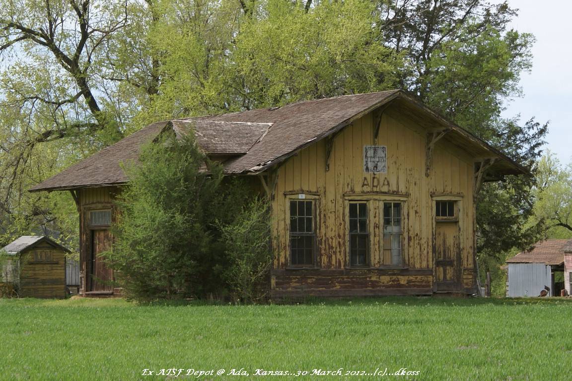 Ex ATSF Depot  Ada KS 001.jpg