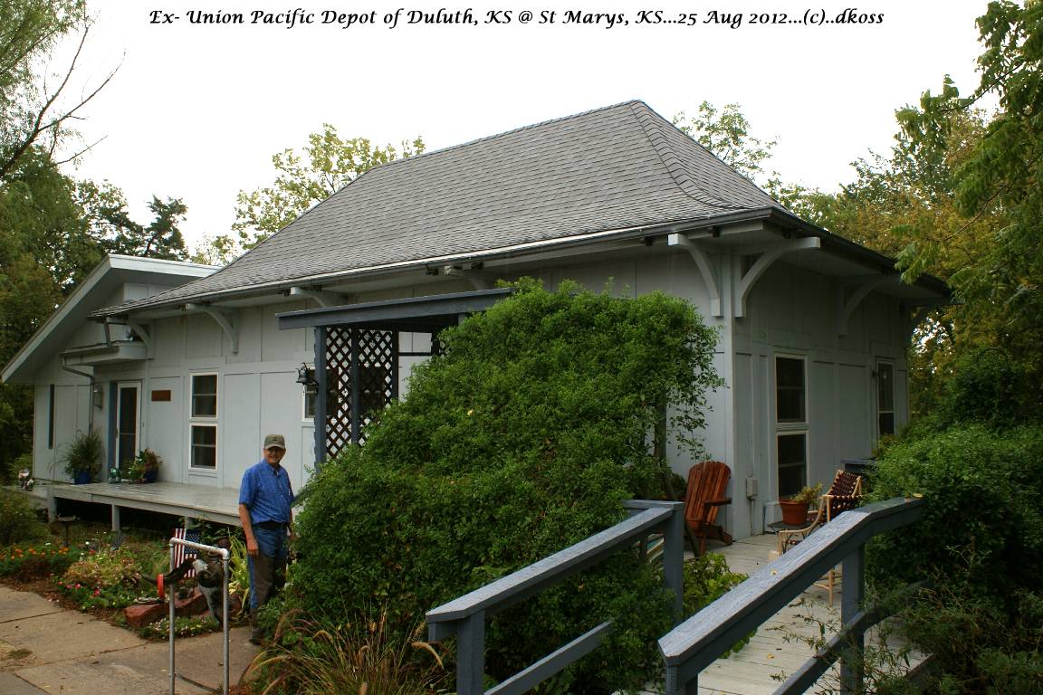 Ex- UP depot of Duluth KS 002.jpg