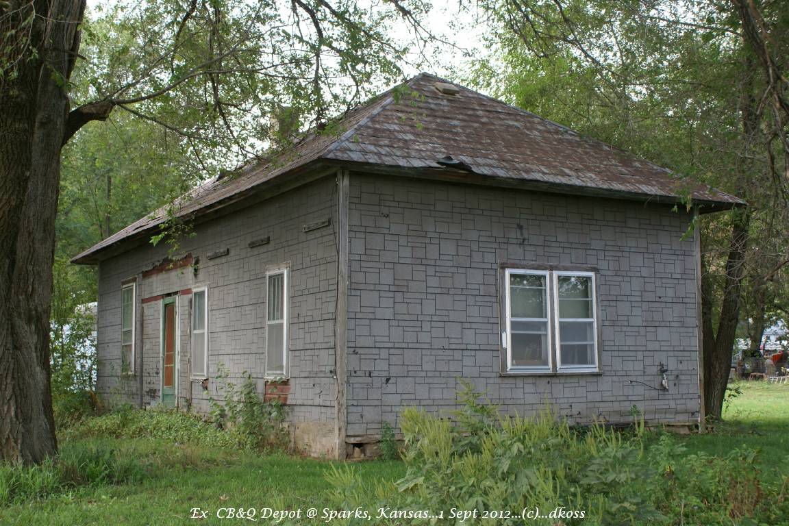 Ex- CBQ Sparks Kansas depot 001.jpg