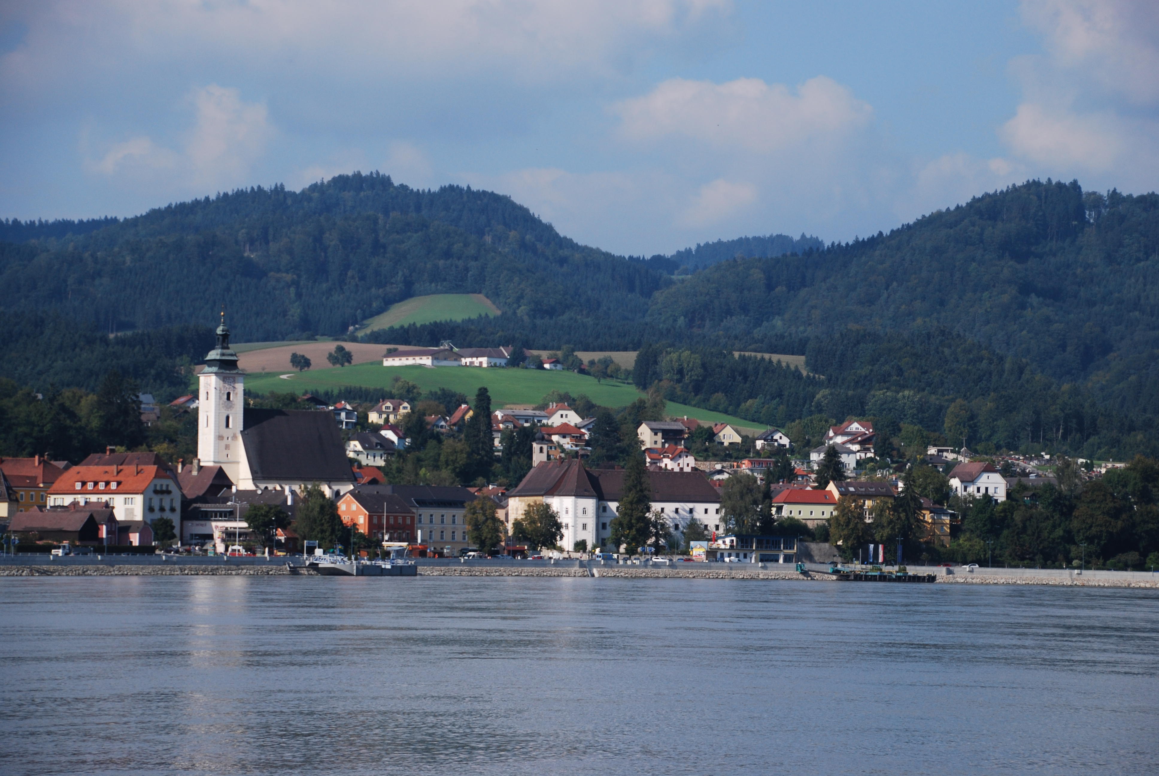 Grein from across the Danube