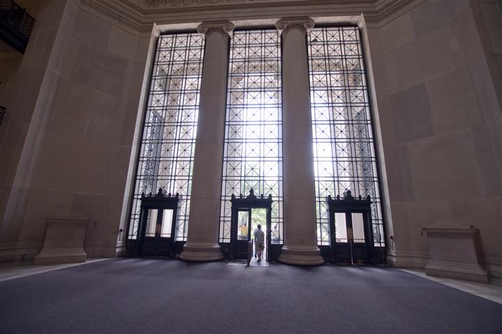 MIT, Lobby 7