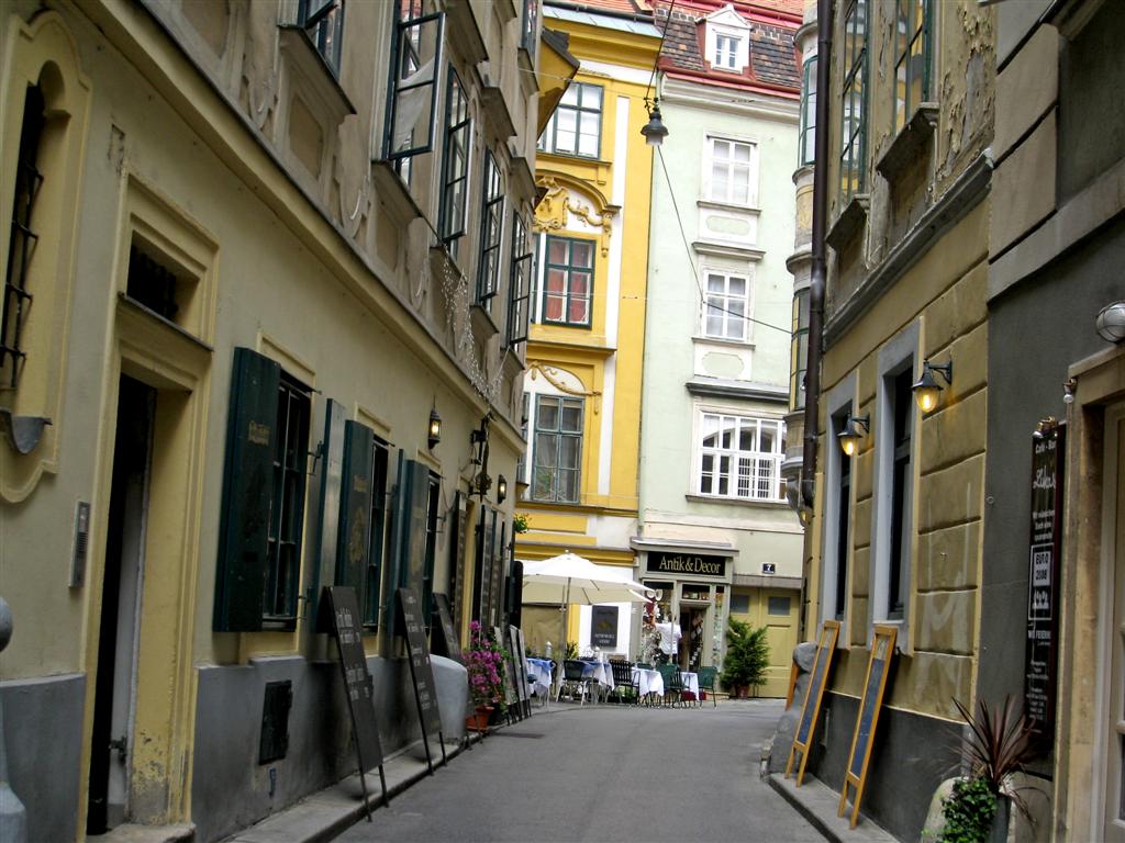 399 Schonlaterngasse.JPG