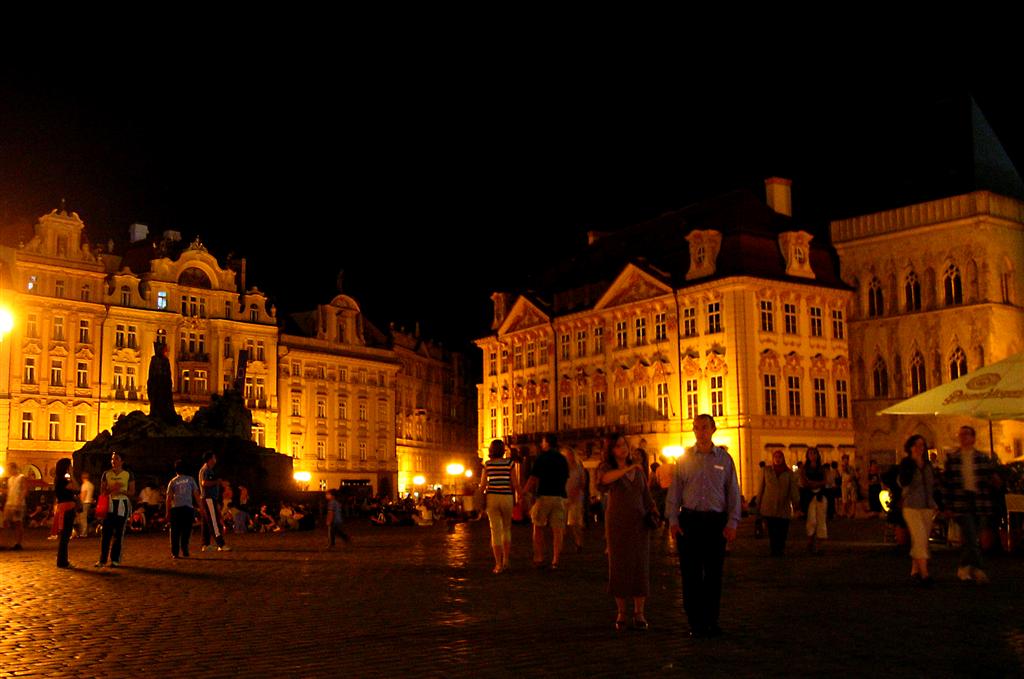 322 old town square night 437.jpg