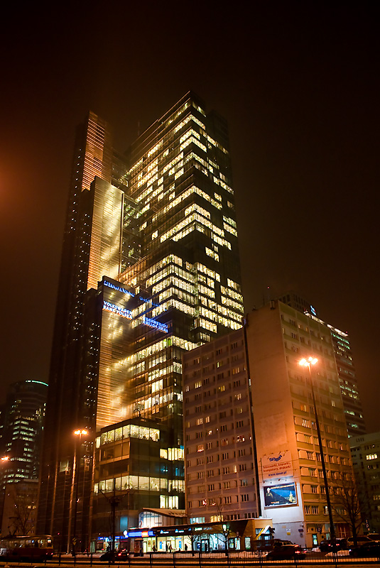 Rondo 1 Offices Center