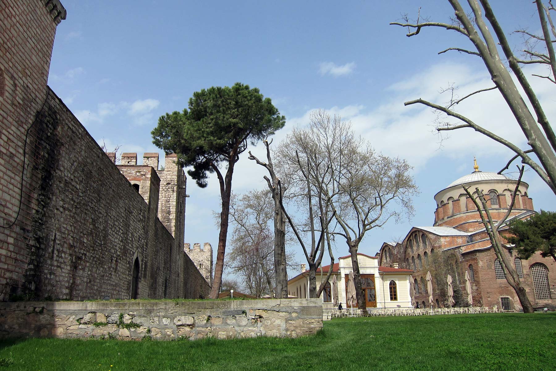 Topkapi palace wall and its mosque