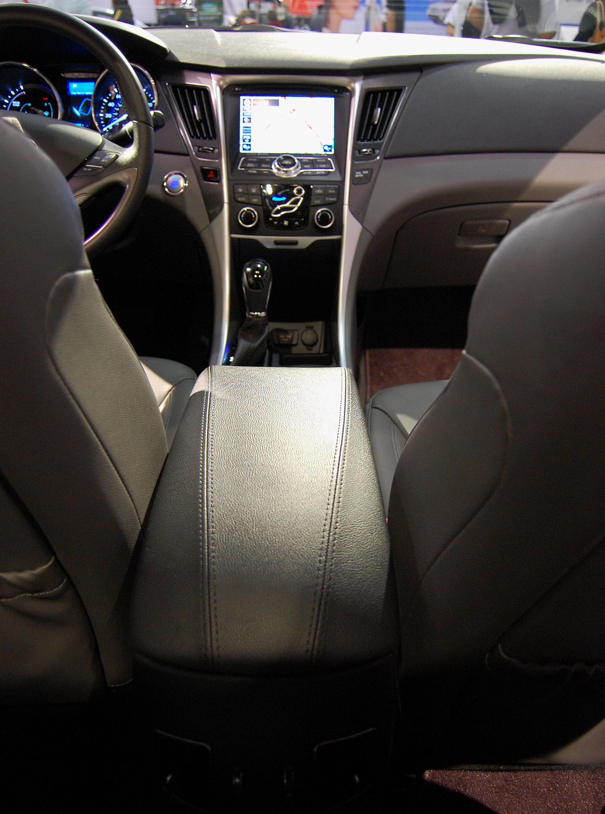 2011 Hyundai Sonata Hybrid blue drive