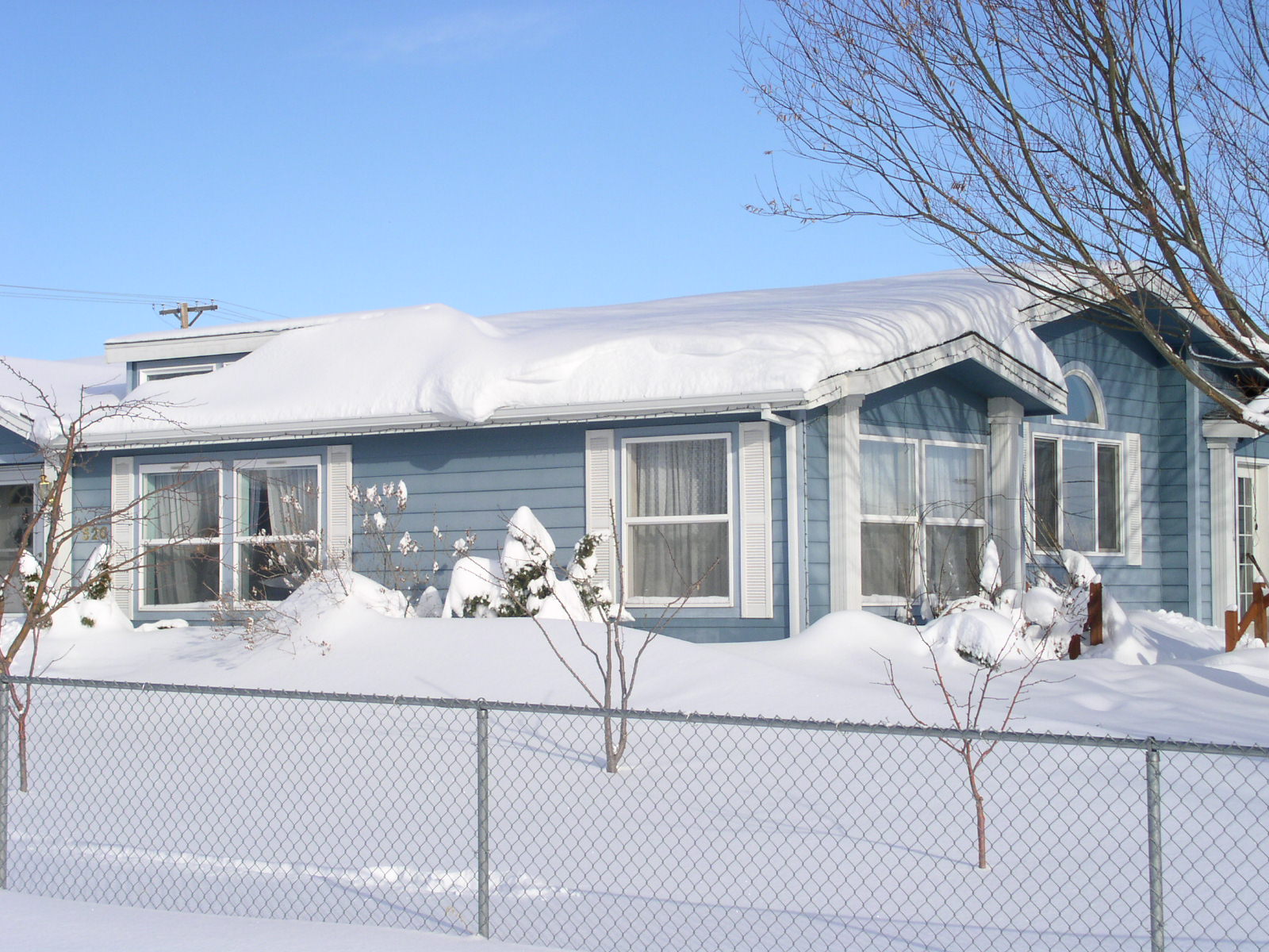 Roof snow