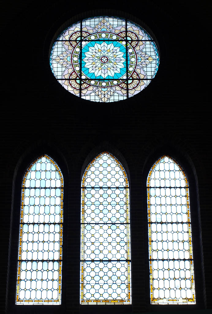 Aarlanderveen, RK kerk ramen, 2008.jpg