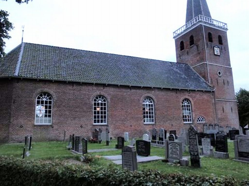 Oppenhuizen, PKN kerk 13 [004], 2011.jpg