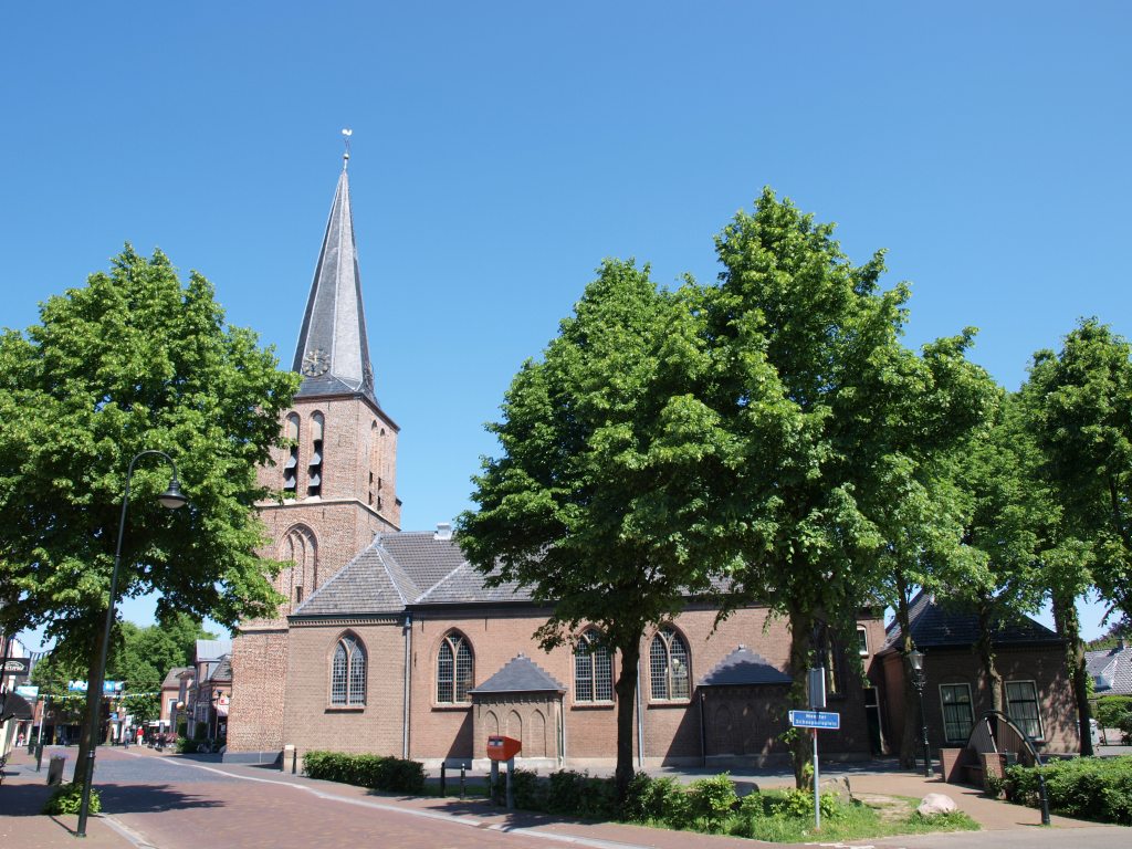 Lunteren, herv gem Oude Kerk 12, 2012.jpg