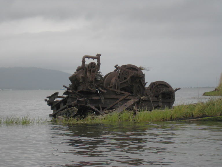 Engine and winch relict of a cable ferry connecting WSI with the mainland, days of horse seining on WSI.