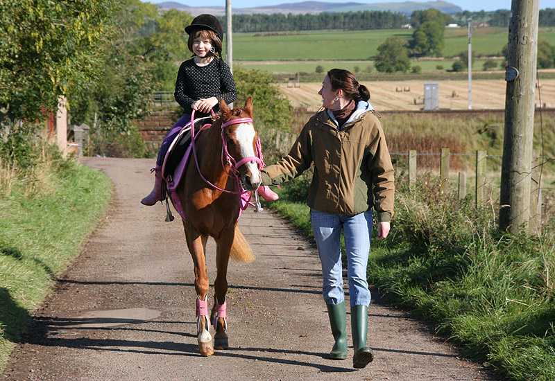 Eileen on Millie with Tracey