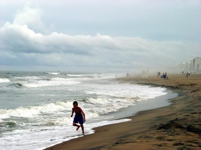 boy having fun, Virginia Beach