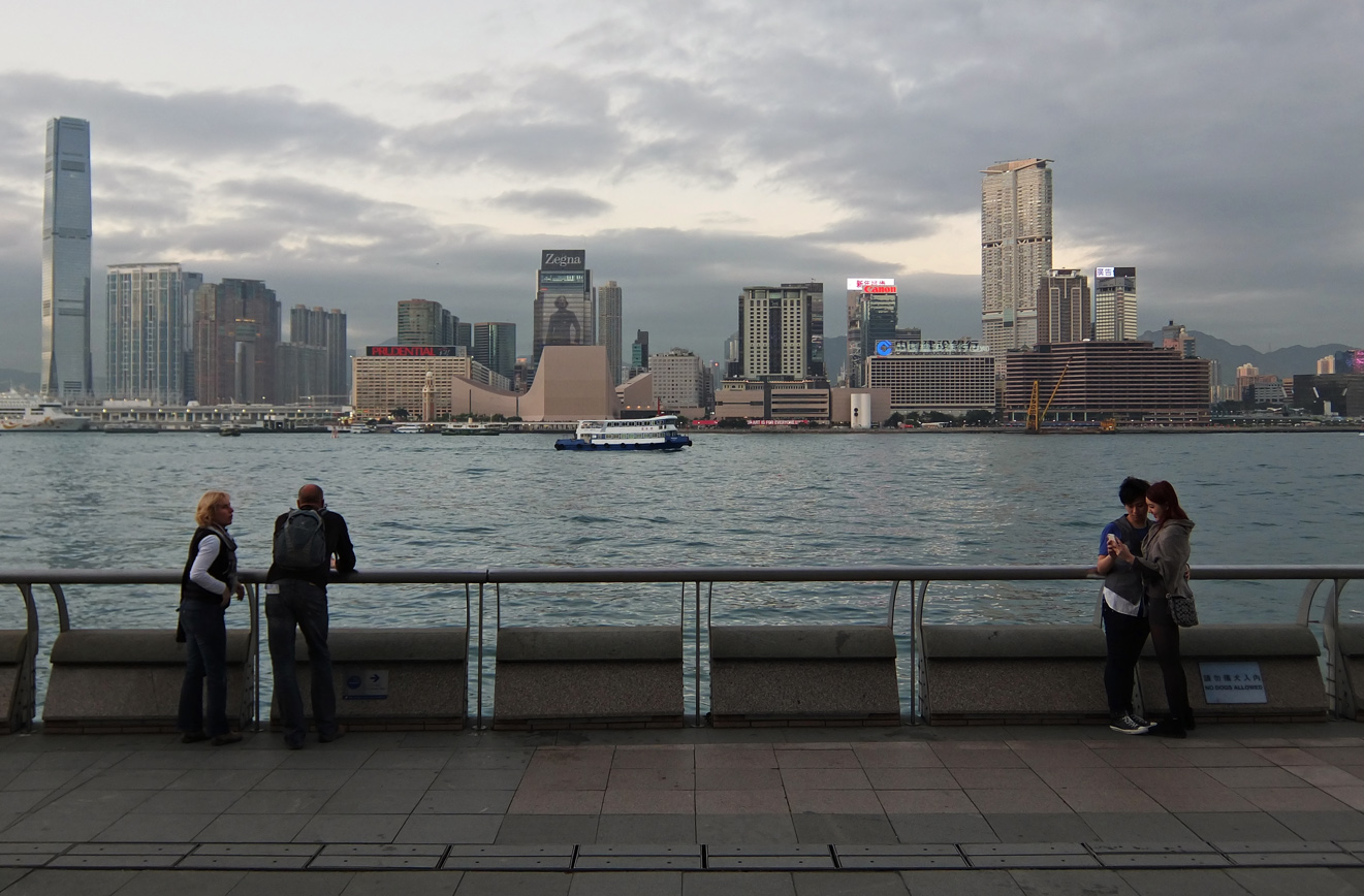 victoria harbour at dusk