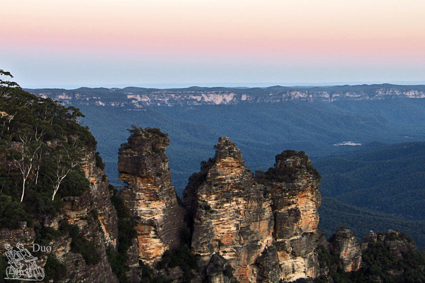 Three Sisters Blue Mountains.