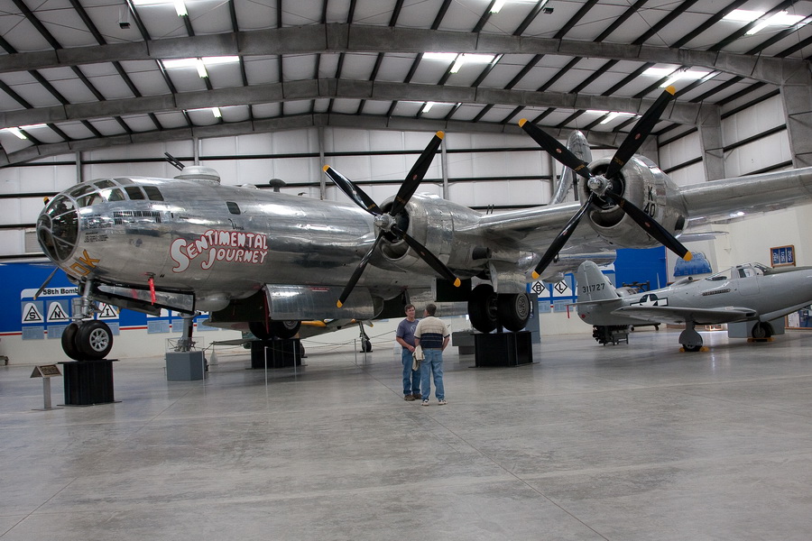Pima Air Museum Jan 2009  (188 of 211)_resize.jpg