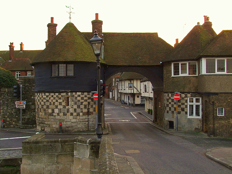 Sandwich,barbican, medieval gateway and castle(!!)