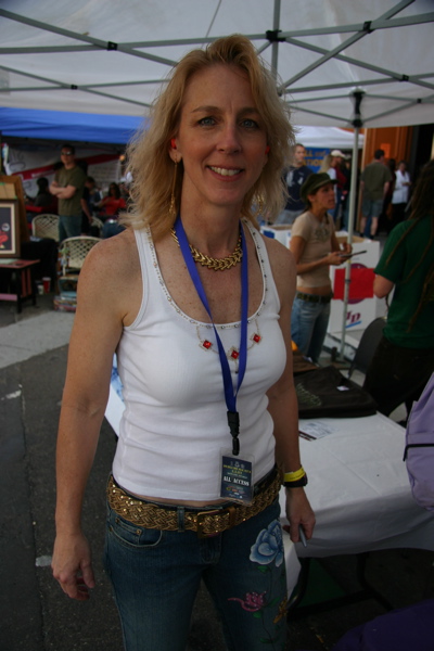  Laurie Morvan