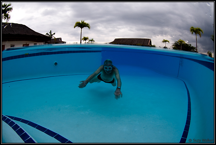 Hotel Pool with Jans Mike swimming