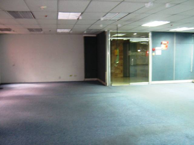 365 SQ.m. Office Space in Legaspi Vill