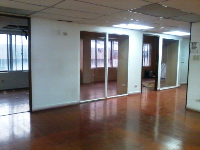 Legaspi Viillage 450sqm Jan 2013