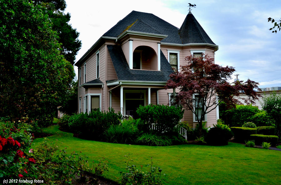 One of Eugenes Oldest Homes