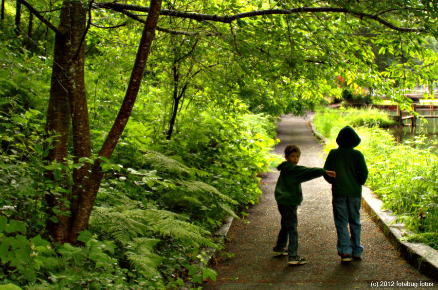 Levi and Jayden at McKenzie Fish Hatchery