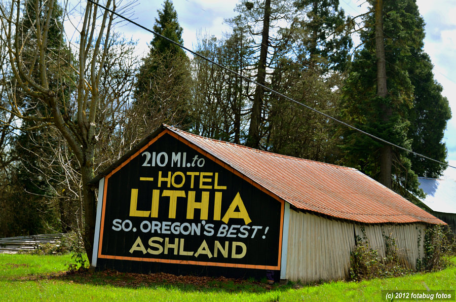 Barns That Advertise