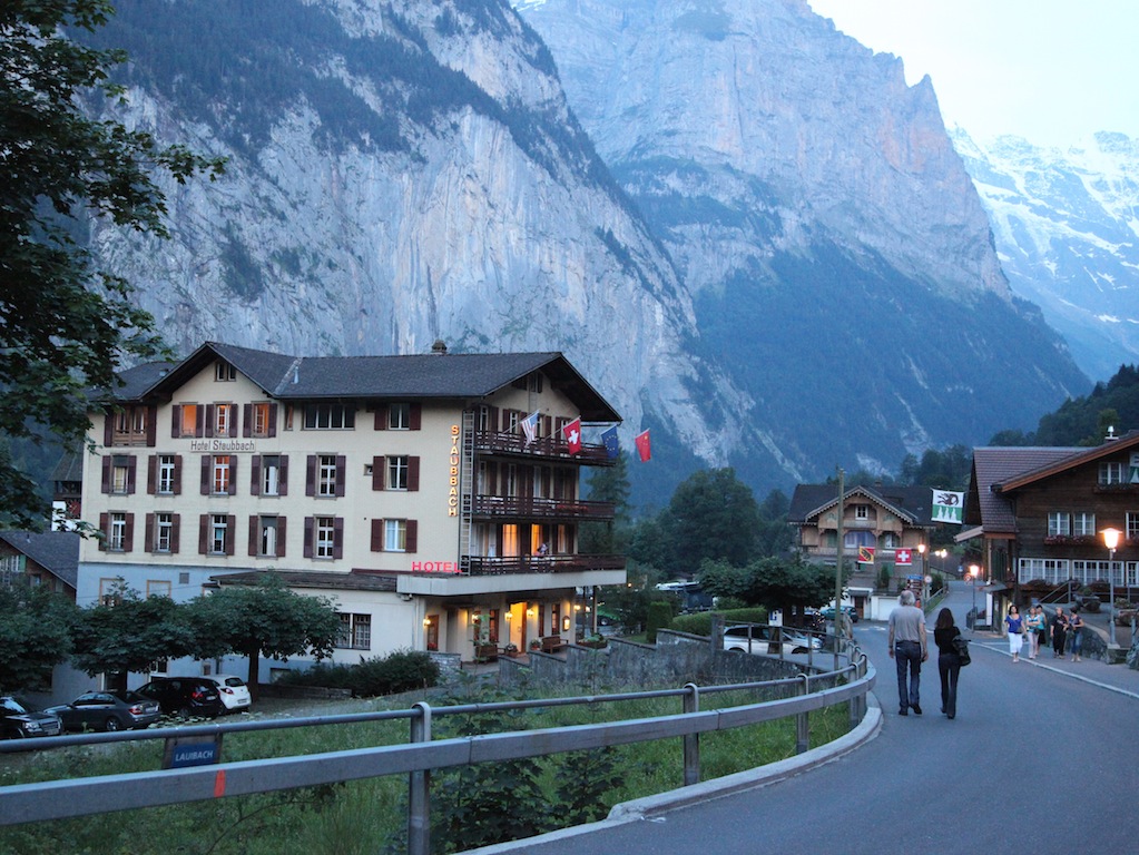 an evening stroll back to our hotel