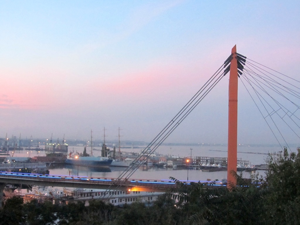 a last look over the port before heading off to dinner