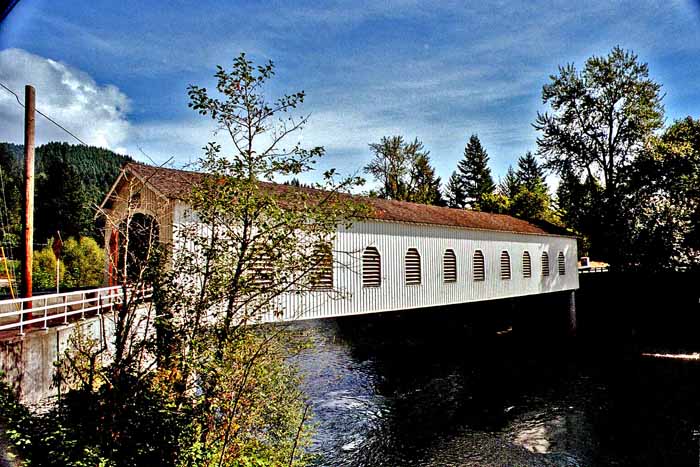 Good Pasture bridge,Oregon