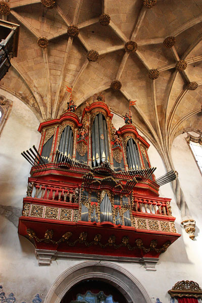 Inside Mosteiro de Santa Cruz