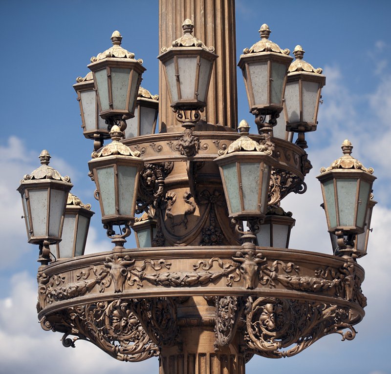 Rudoldfinum Museum lights