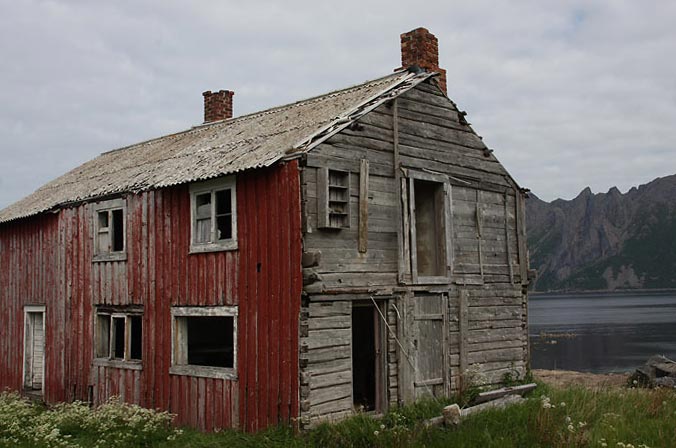 wooden house in Hovden