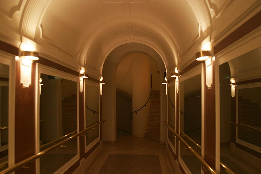 Corridor in Vienna37.jpg