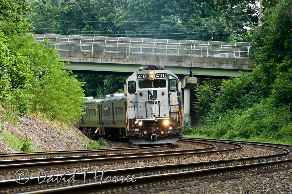 NJT 1265 at Waldwick, NJ.