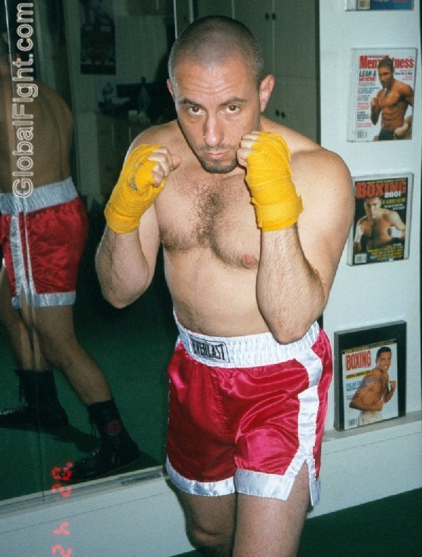 professional boxing guy boxer fighting stance.jpg