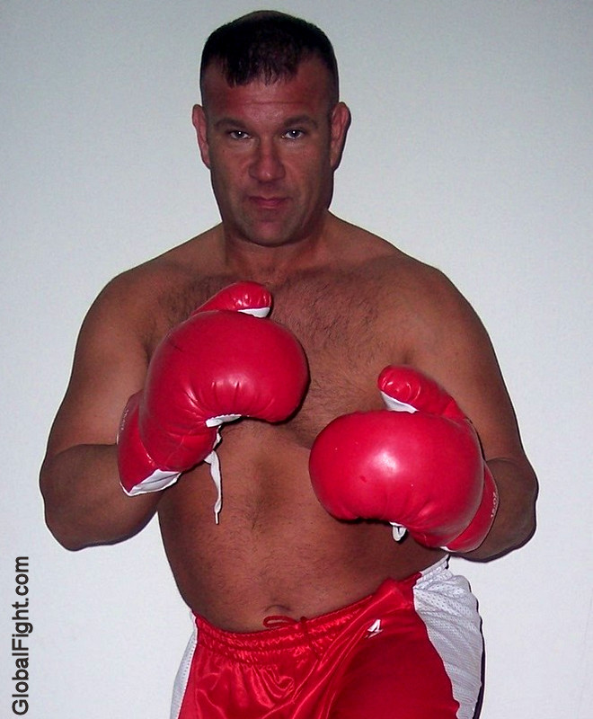 pro boxer ready for amateur action pictures.jpg