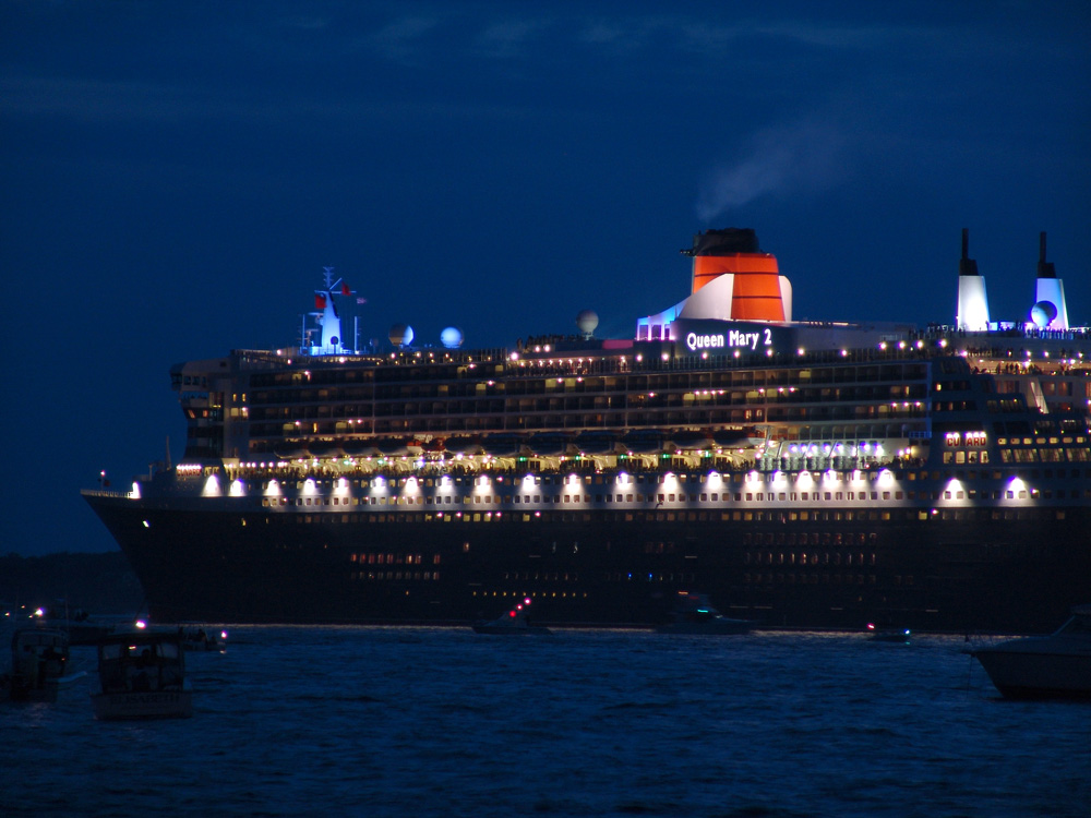 QM2 01056